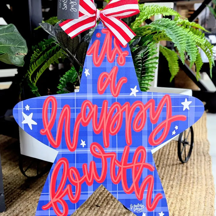 IT'S A HAPPY FOURTH DOOR HANGER