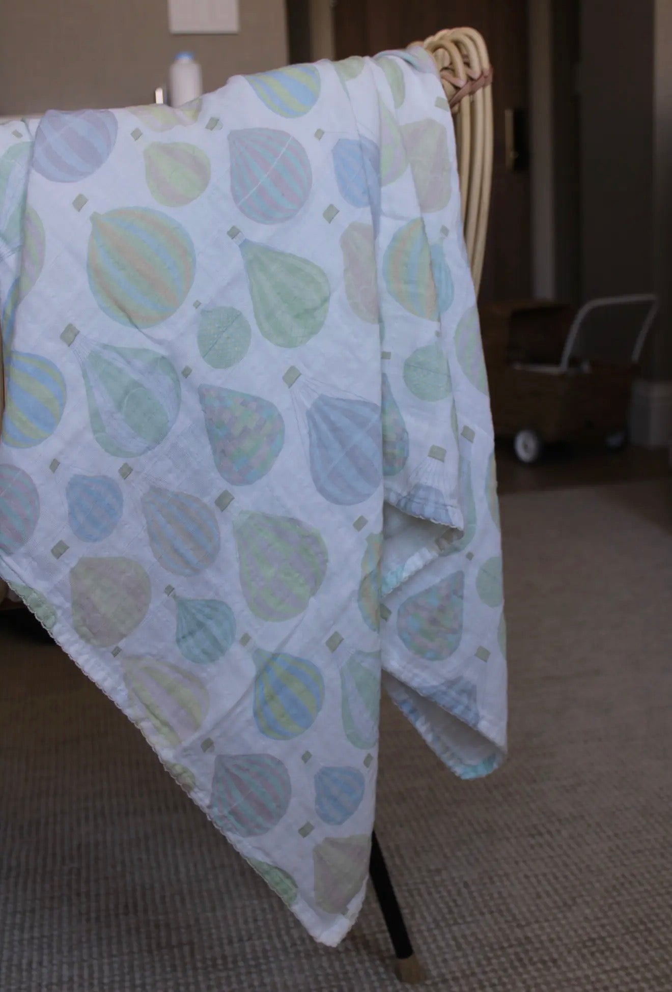PASTEL AIR BALLOON BLANKET